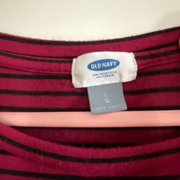 Old Navy Burgundy Striped T - Picture 4 of 4